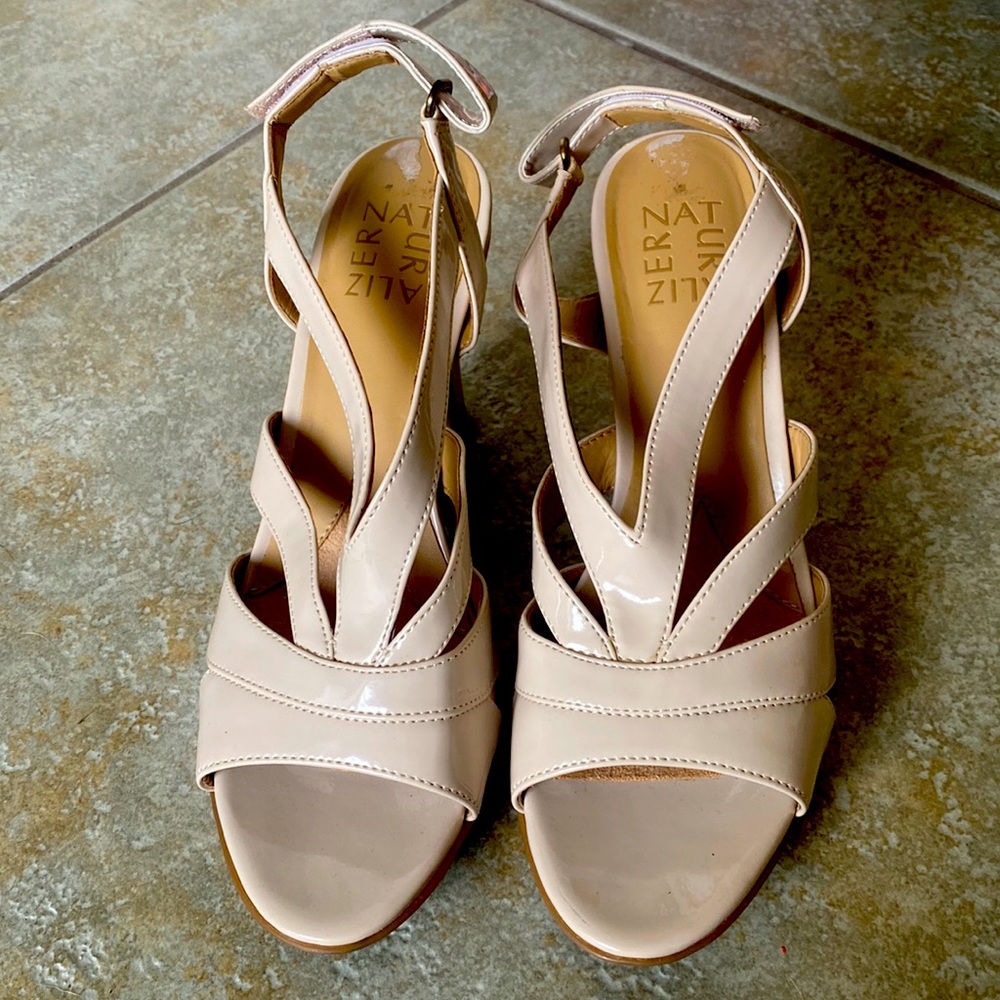 Naturalized shoes size 8.5